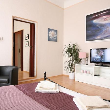 Apartment Karolina Praga Zewnętrze zdjęcie