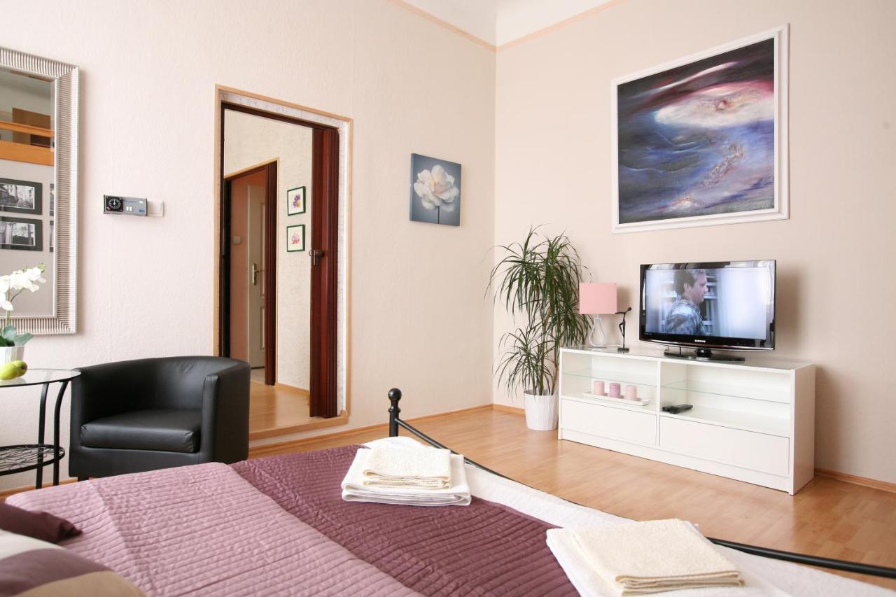 Apartment Karolina Praga Zewnętrze zdjęcie