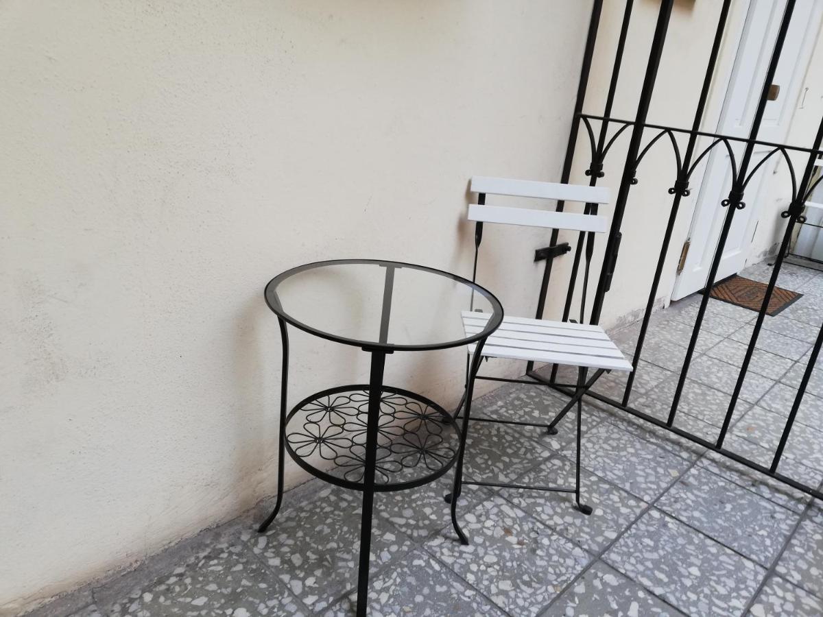 Apartment Karolina Praga Zewnętrze zdjęcie